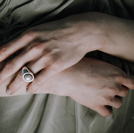 Sterling silver and white river pearl ring